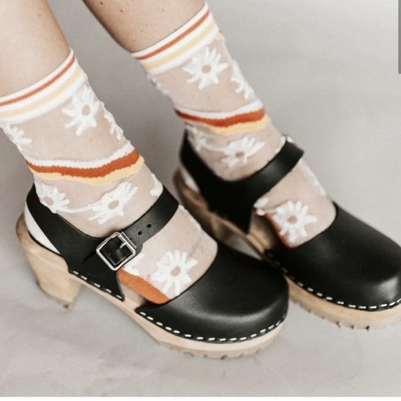MIA Shoes - MIA Shoes Abba Black Wooden Clogs 38 or size 8